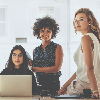 Des lunettes par, et pour, les femmes